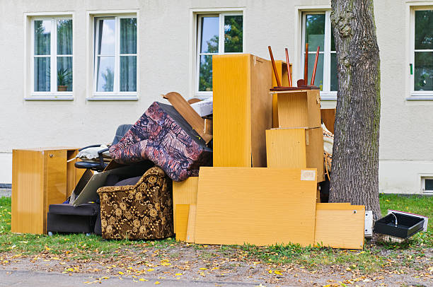 Best Yard Waste Removal  in Solon, IA